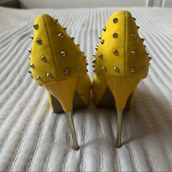 Shoedazzle Shoe Dazzle CANDICE Stilettos Heels Studded US Women Size 9-5 US - Picture 3 of 11